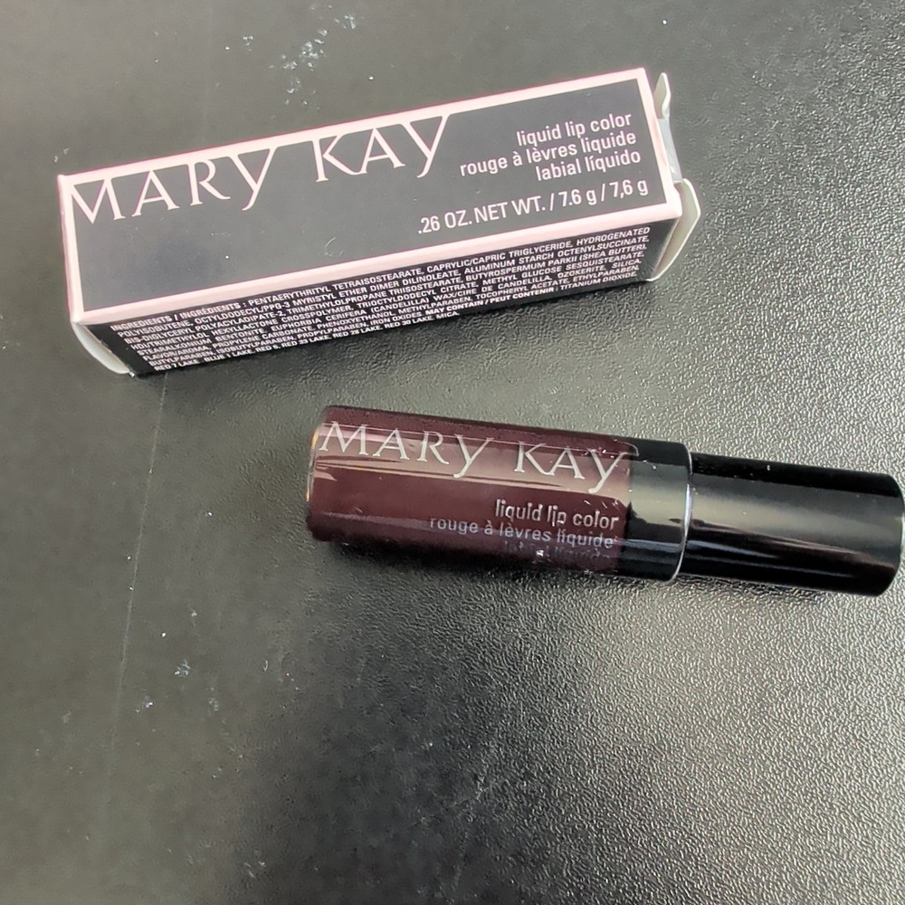 Mary Kay Liquid Lip Color Royal Plum VK01 .26 oz New in Box Makeup 034043